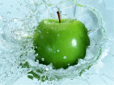 在寒冷的冬季外出活动 寒冷冬季保肺健康 苹果