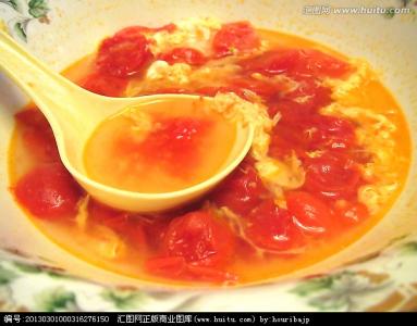 西红柿炒鸡蛋的做法 好吃的西红柿鸡蛋汤要如何做_西红柿鸡蛋汤的做法教程