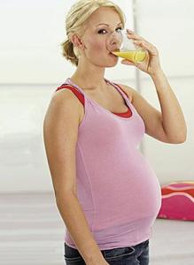 孕妇喝蜂蜜对胎儿好吗 孕妇可以喝蜂蜜吗