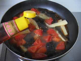 海带汤的家常做法 土豆海带汤的家常做法
