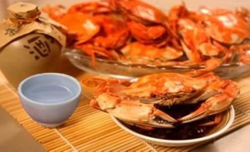 什么时候吃螃蟹最好 吃螃蟹应该和什么酒搭配最好呢