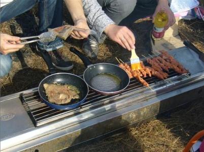 感光食物 户外活动尽量少吃感光食物