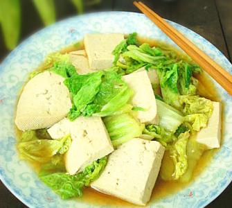 小白菜炖豆腐的做法 家常小白菜炖豆腐的做法