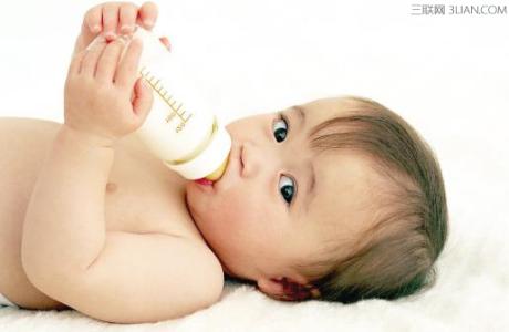 如何给宝宝挑选奶粉 如何为宝宝挑选优质的奶粉