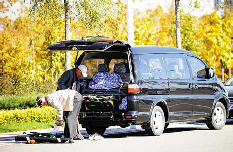 新车上路 新车上路有四大装备