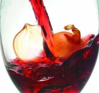红酒泡洋葱是否真实 红葡萄酒泡洋葱有惊人的疗效