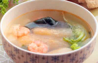 豆腐海带汤 女性喝鲜虾豆腐海带汤 预防乳腺癌