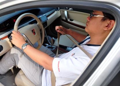 没带驾驶证开车的处罚 深圳副驾驶开车不系安全带处罚吗