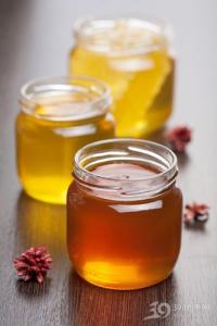 蜂蜜炼制的目的 未经炼制的蜂蜜不能吃