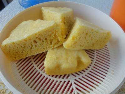 如何制作玉米面发糕 玉米面白面发糕怎么制作_玉米面白面发糕的制作方法