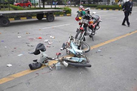 二轮摩托车交通违章网 关于二轮摩托车交通事故的分析