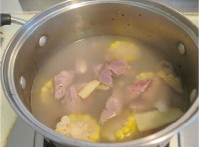番茄玉米猪肝汤 玉米猪肝汤的好吃做法有哪些