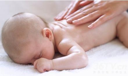 宝宝肠胀气的治疗方法 预防宝宝胀气的5个方法