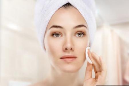 保湿效果好的护肤品 女性经期怎么吃护肤效果好