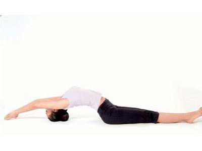 颈肩背痛怎么快速缓解 练瑜伽可以缓解背痛