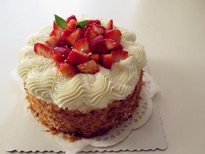 草莓奶油蛋糕的做法 自制草莓奶油蛋糕的做法