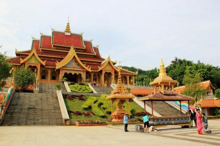 西双版纳购物中心 西双版纳曼阁佛寺