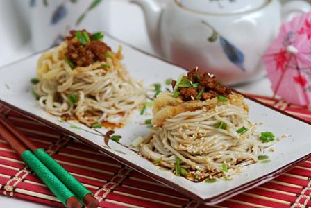 粉葛搭配什么食材煲汤 夏天煲汤的最佳食材