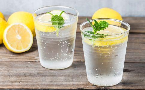柠檬水真的能减肥吗 柠檬水减肥