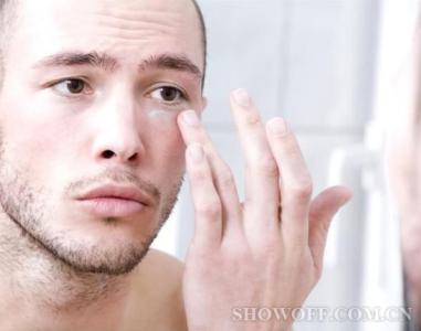 去角质护肤品 男士如何护肤去角质？