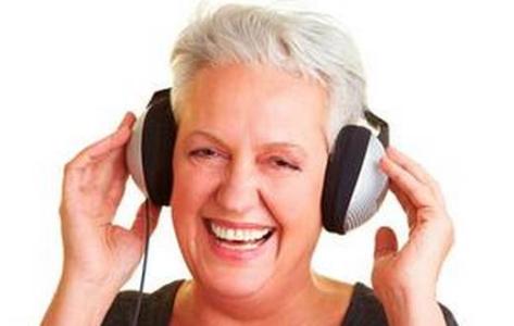 流行音乐的好处 老年人听流行音乐有什么好处？