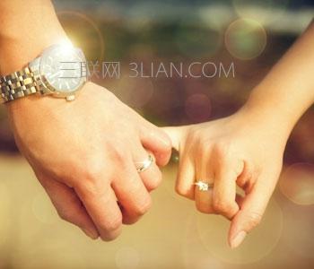求婚 钻戒戴在哪个手指 求婚戒指戴在哪个手指