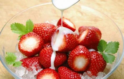 草莓用面粉洗的干净吗 草莓怎么洗干净