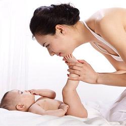 宝宝增强免疫力吃什么 抚触让宝宝增强免疫力