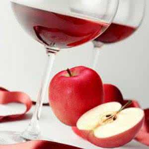 痛经缓解方法 红酒炖苹果可有效缓解产后痛经