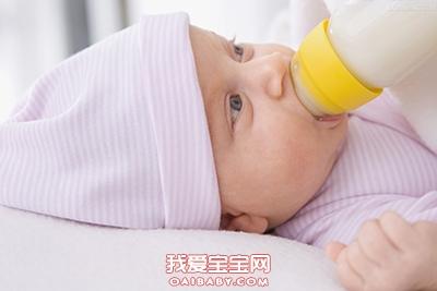 人工喂养婴儿的方法 人工喂养婴儿乳类如何选择