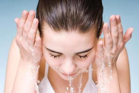 补水保湿方法 各类肤质保湿补水方法
