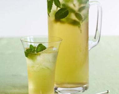 蜂蜜绿茶的功效与作用 绿茶蜂蜜水的功效作用及制作方法