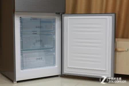 冰冻精灵 双门双温电冰箱冰冻室箱门封条被冻住怎么办？
