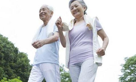 老年骨质疏松的症状 老人如何预防骨质疏松