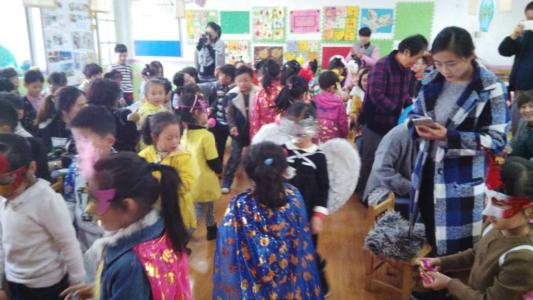 幼儿园万圣节活动总结 关于2015幼儿园万圣节活动总结