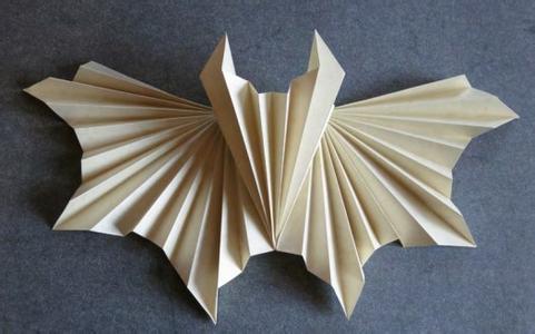 万圣节吓人蝙蝠折纸 万圣节蝙蝠折纸教程