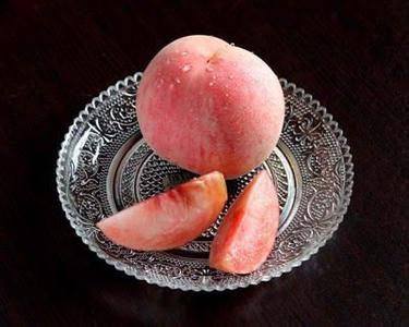 吃桃子的好处和坏处 孕期吃桃子的好处和坏处