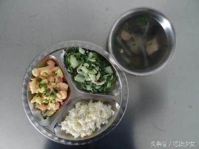 午餐适合吃什么 午餐前饿了适合吃什么