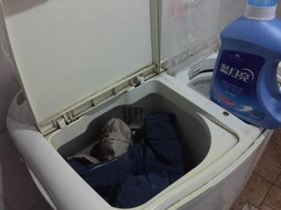 干洗店怎么洗衣服 怎么在家自己洗衣服，再也不用去干洗店了！