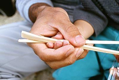 筷子使用禁忌 使用筷子的12大禁忌
