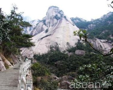 立马吴山第一峰 内蒙古立马峰