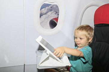 4岁儿童坐飞机注意事项 婴儿乘飞机应该注意什么