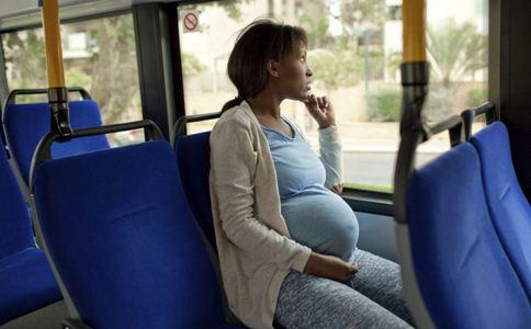 不适宜乘坐客船的群体 孕妇乘坐公交车，早期和晚期不宜选坐位