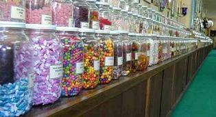 银行柜台放糖果 世界最长的糖果柜台