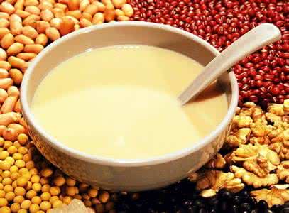 豆浆的功效与作用 豆浆减肥食谱