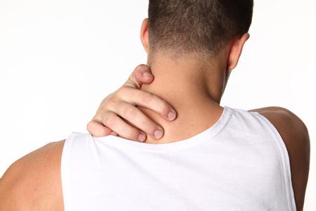 肩膀疼痛的治疗方法 治疗肩周疼痛的4个小运动