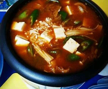 韩式辣白菜豆腐汤图片 韩式辣白菜豆腐汤的做法