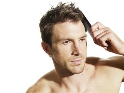 治疗秃顶生发的方法 让男人养生拒绝秃顶的生发偏方