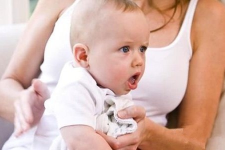 宝宝咳嗽能吃哪些食物 宝宝咳嗽不能吃哪些东西