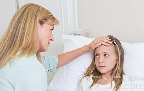 儿童呕吐发烧什么原因 发烧呕吐是什么原因